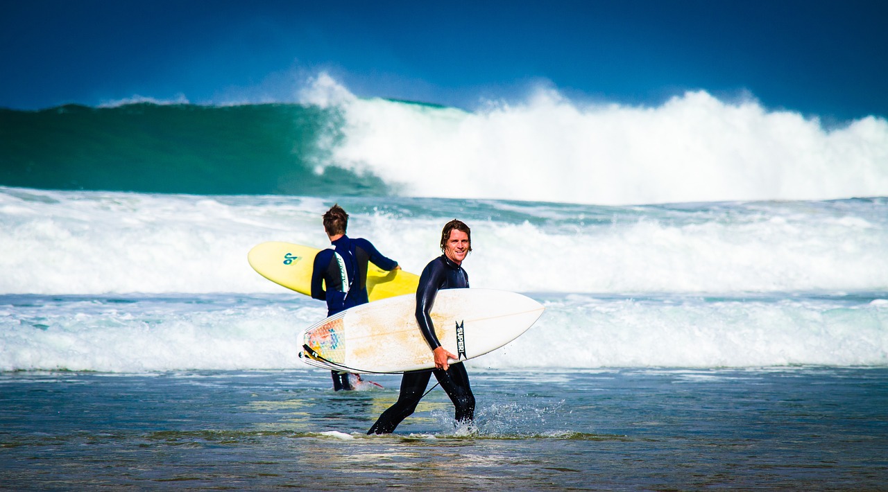 Mellow タッパー サンリオメローチューン保存容器2個 - 食品保存容器